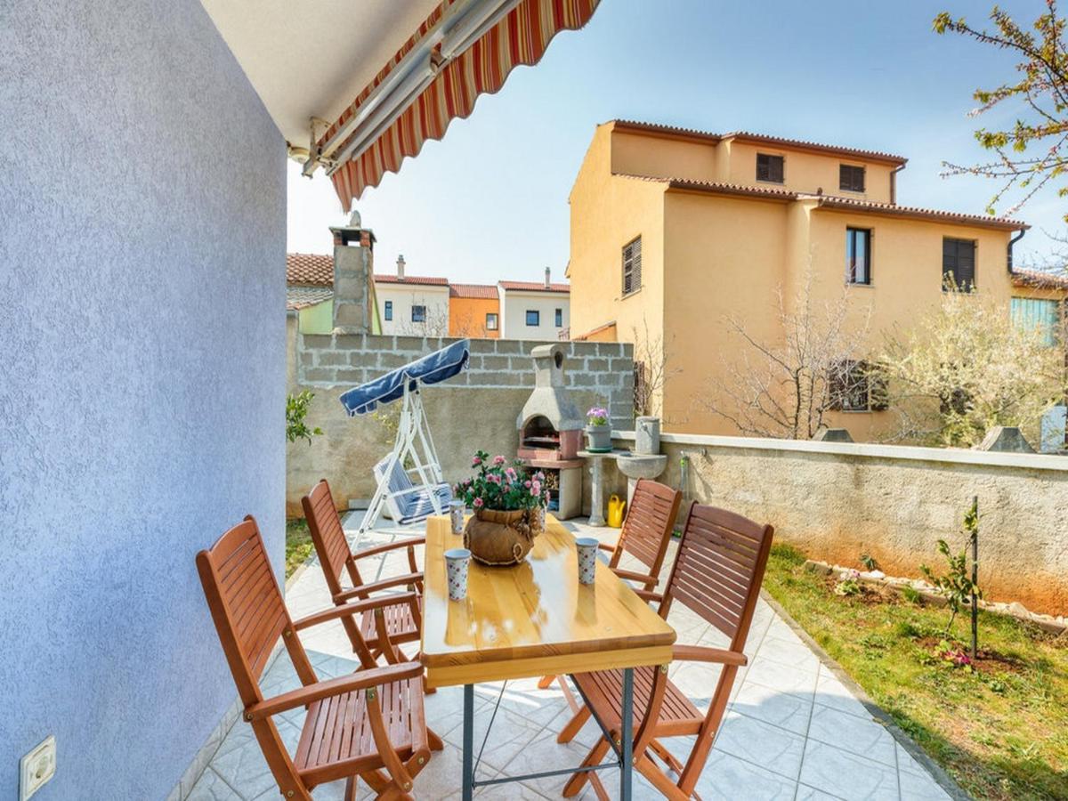 Apartment Dana Fažana Екстериор снимка