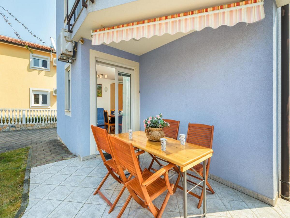 Apartment Dana Fažana Екстериор снимка