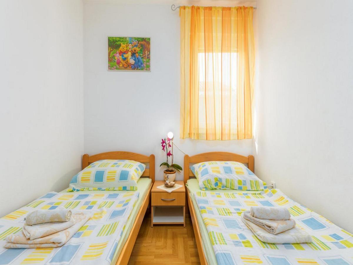 Apartment Dana Fažana Екстериор снимка